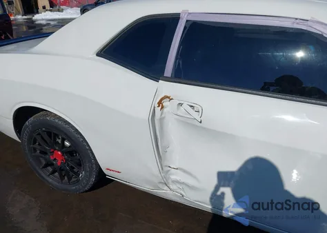 2010 Dodge Challenger Se z USA, uszkodzony, nr VIN 2B3CJ4DV8AH103740